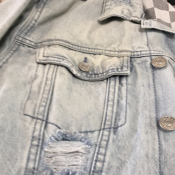 PacSun Faded Blue Distressed Denim Jacket - Picture 4 of 12